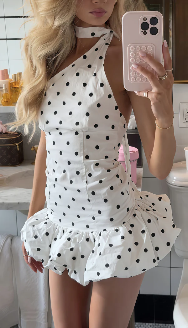 Cute White Halter Sleeveless A Line Short Birthday Outfits Formal 7th Grade Homecoming Dress D085