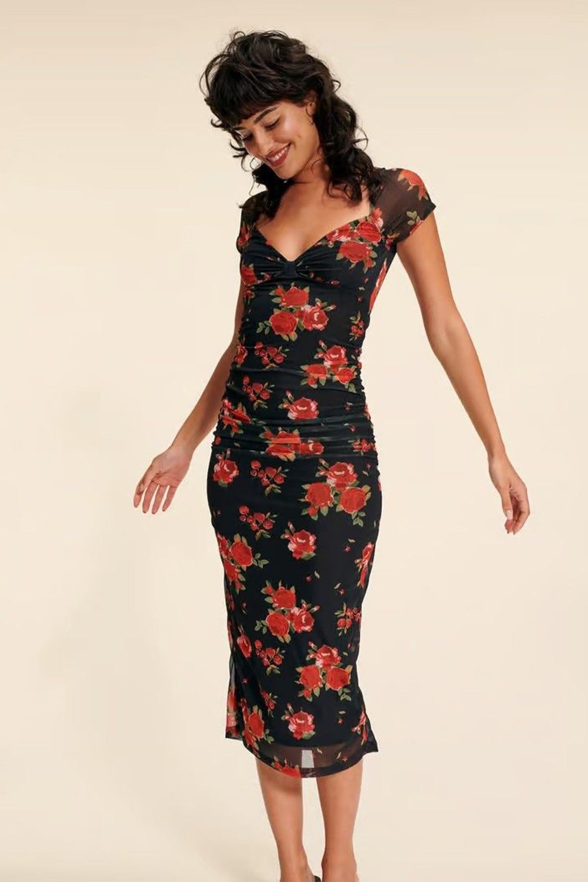 Floral Mesh Sweetheart Cap Sleeve Ruched Bodycon Midi Dress - View 4