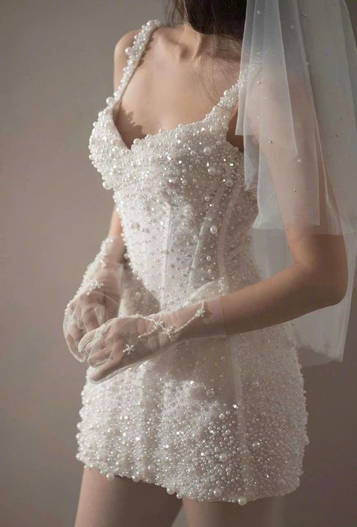 Gorgeous White Lace Pearls Beaded Short 18th Birthday Outfits Formal Graduation Homecoming Dress S905