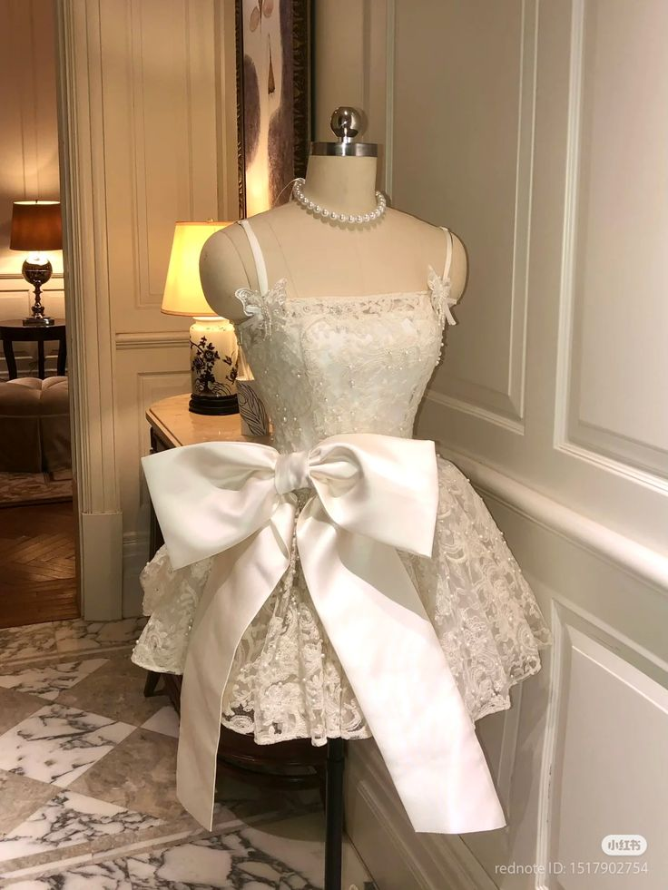 Elegant Ivory Lace Mini Homecoming Dress Princess Prom Dress S196