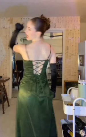 Charming Green Spaghetti Straps Satin Sequin Beaded Mermaid Prom Dresses Long Birthday Party Dress D1526