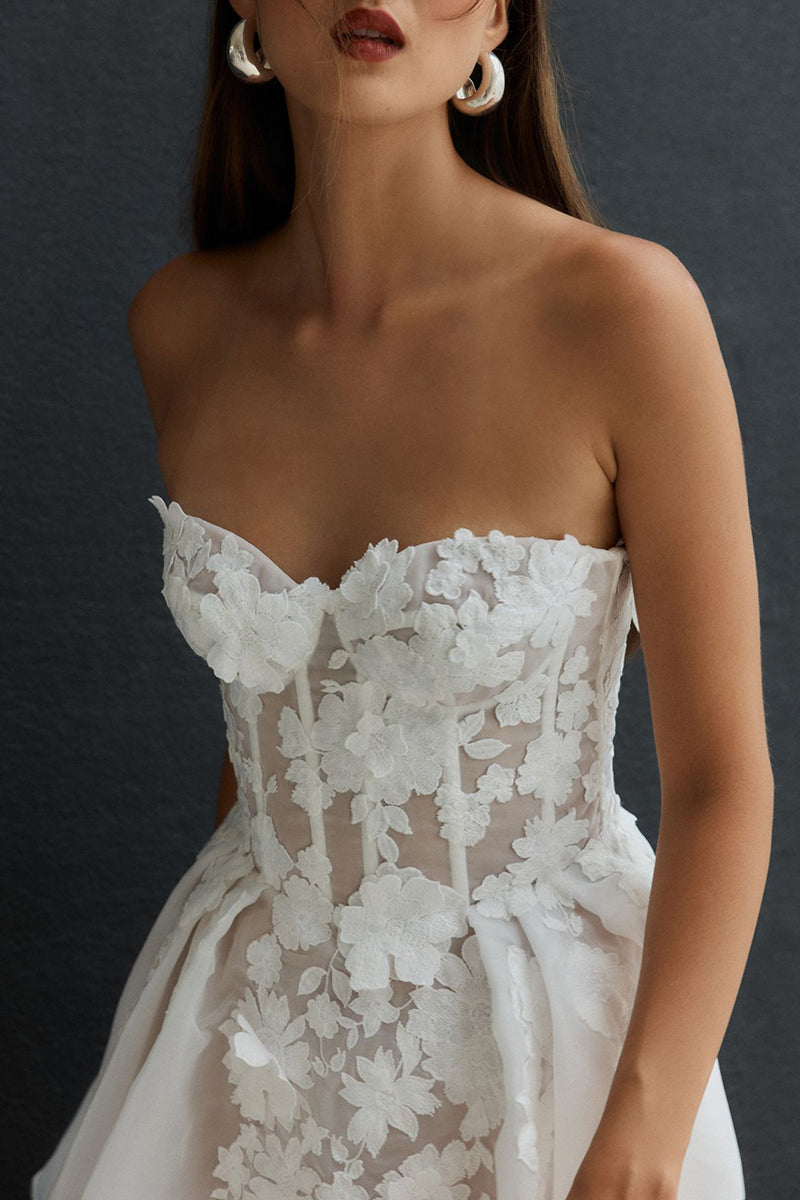 K1433 - Sweetheart Strapless Lace Appliqued A-Line Mini Wedding Dress - Fashionpara