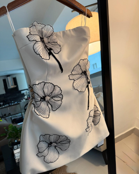 Pretty Strapless White Satin Lace Flowers Short Prom Dress Formal Birthday Outfits Homecoming Dress D337