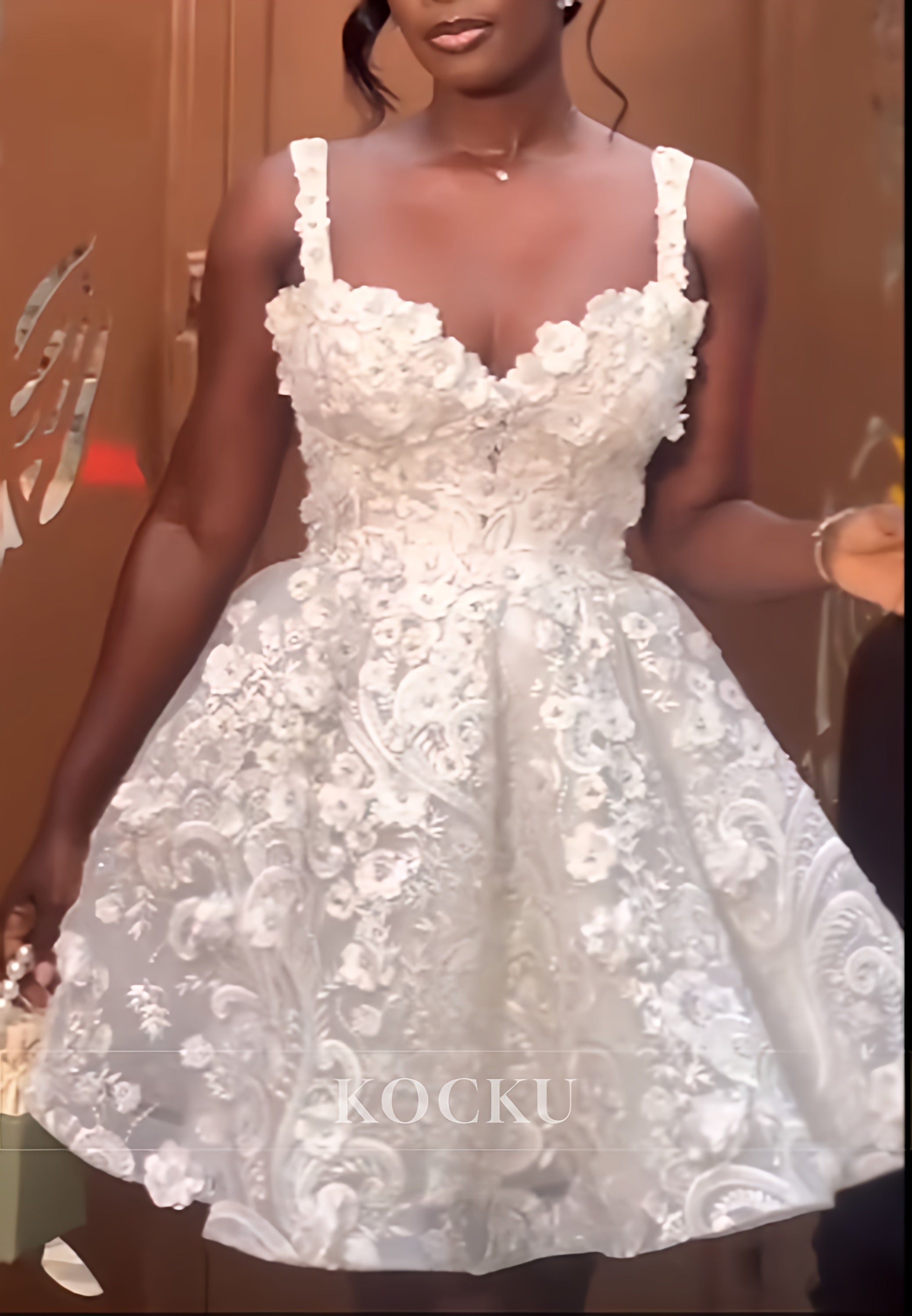 Romantic Floral Lace Sweetheart A-Line Short Wedding Dress