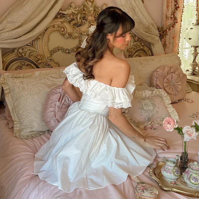 Classy White Off The Shoulder Satin Lace A Short 21th Birthday Outfits Formal Homecoming Dress D400