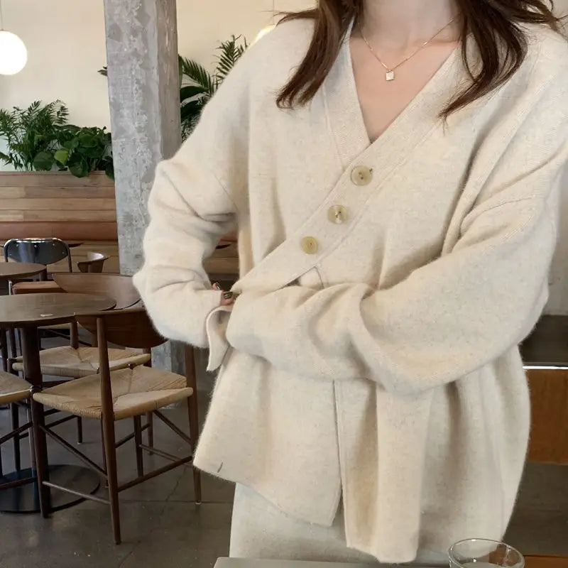 V-Neck Solid Simplicity Office Lady Autumn Knit Cardigan