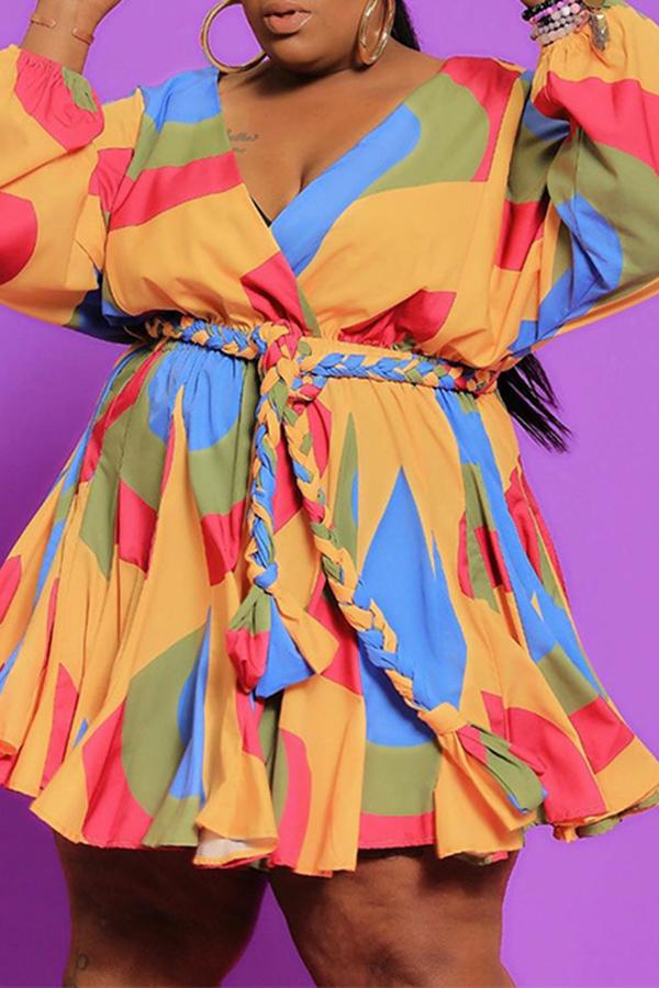 Plus Size Fashion Contrast Print V-neck Pleated Dress Fashionpara