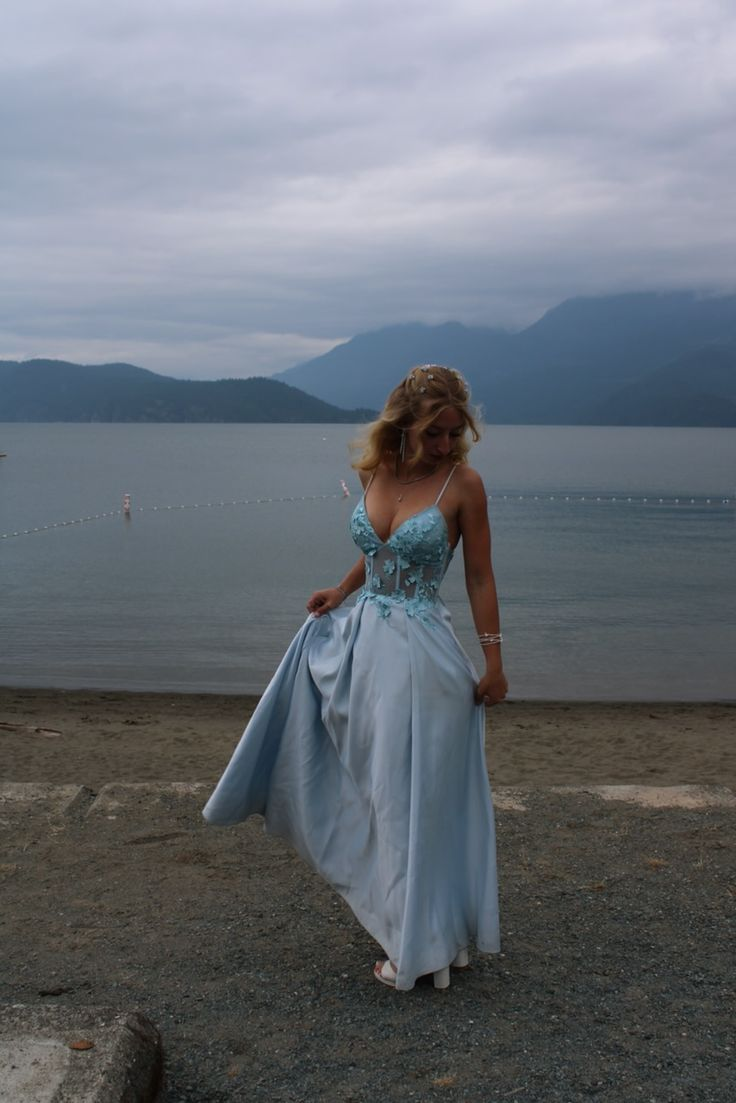 Classy Spaghetti Straps Light Blue Satin Appliques A Line Evening Gown Long Prom Dress D808