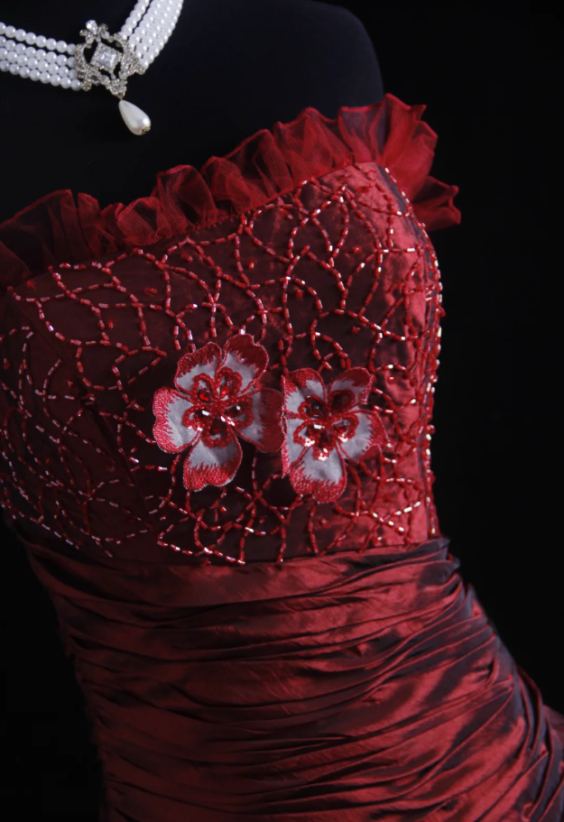 Vintage Burgundy Strapless Satin Tulle Beaded A Line Long Evening Dress Birthday Prom Gown D1662