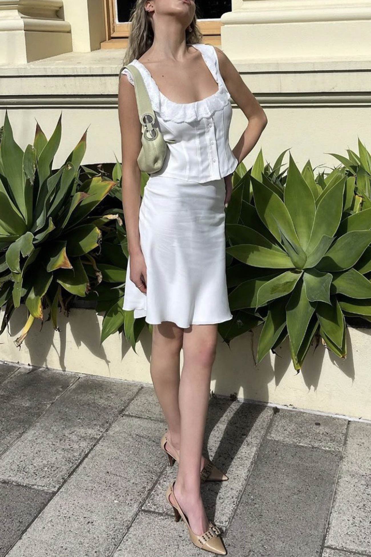 Lace Neck Tank Top Fishtail Skirt Suits