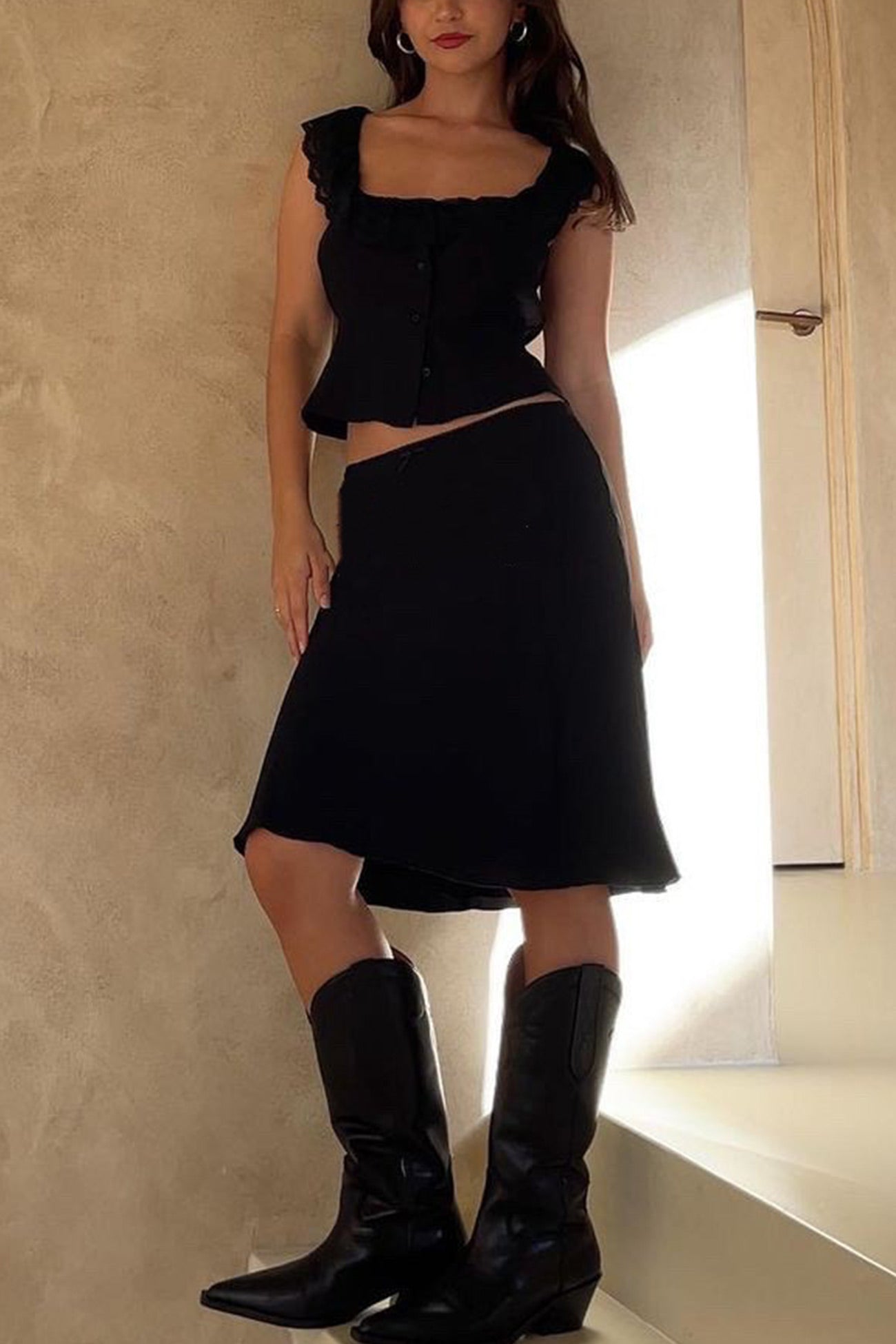 Lace Neck Tank Top Fishtail Skirt Suits