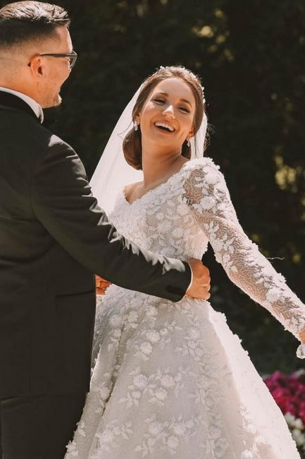 Ball gown Long sleeves Lace round neck Tulle Wedding Dress - Fashionpara
