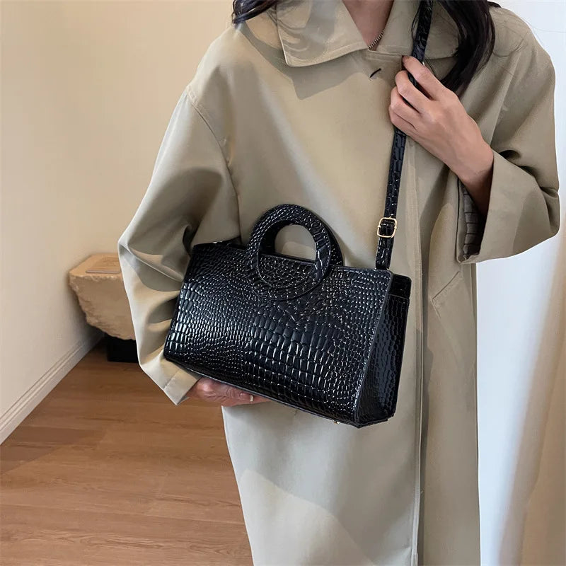 Crocodile Pattern PU Leather Crossbody Handbag