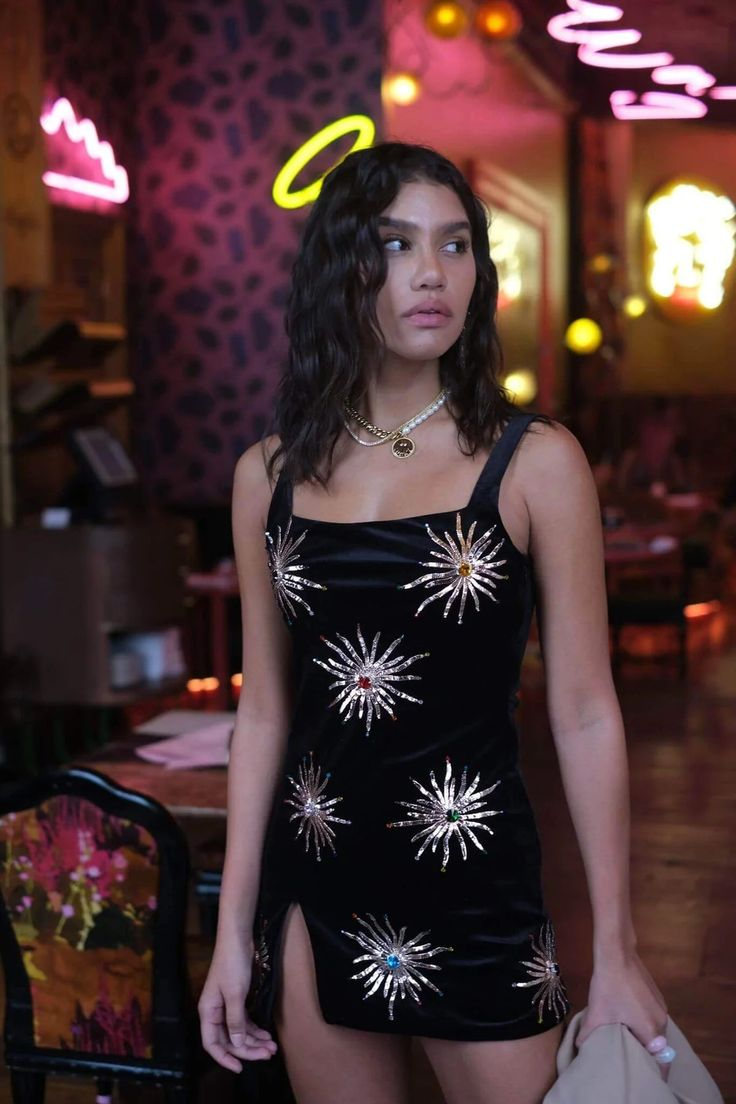 Pretty Sheath Square Neck Black Sequin Beaded Short Formal Grade Homecoming Dress Cocktail Dress S338