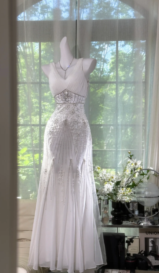 Elegant V Neck White Chiffon Sequin Beaded Mermaid Evening Dress Long Prom Dresses D918