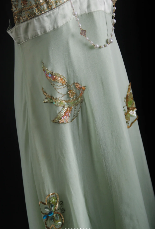 Classy Light Green Spaghetti Straps Chiffon Sequin Beaded Long Birthday Prom Dress Party Gown D1683