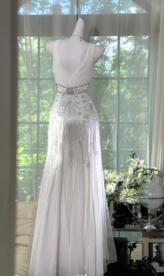 Elegant V Neck White Chiffon Sequin Beaded Mermaid Evening Dress Long Prom Dresses D918