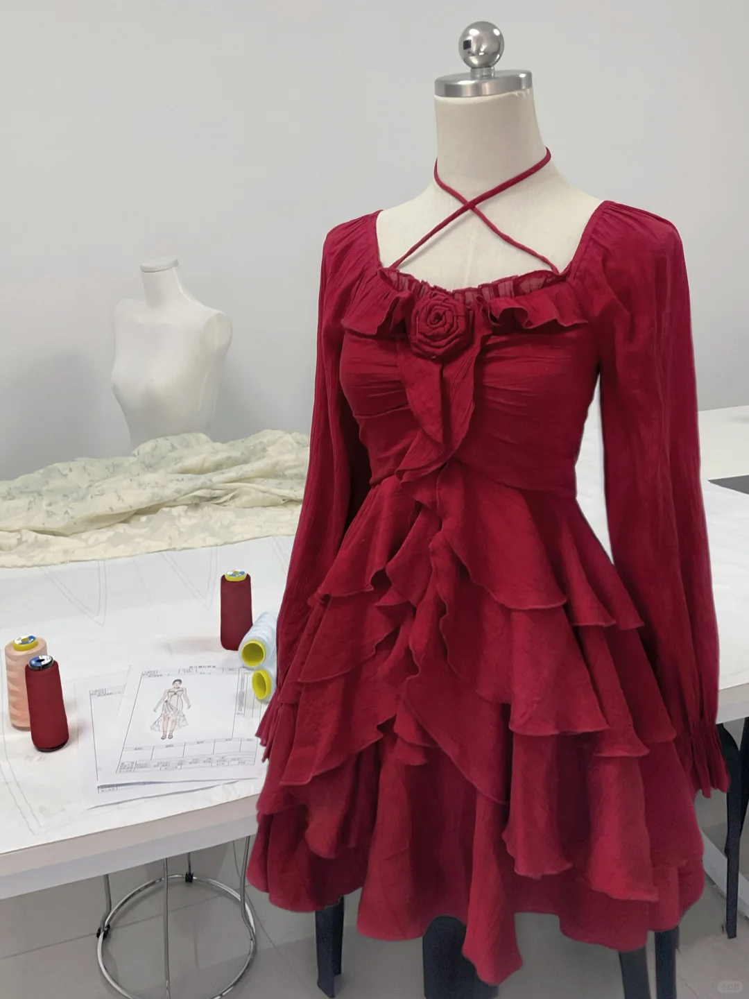 Elegant Burgundy Chiffon Layered Long Sleeves Short Party Dress Homecoming Dress D016