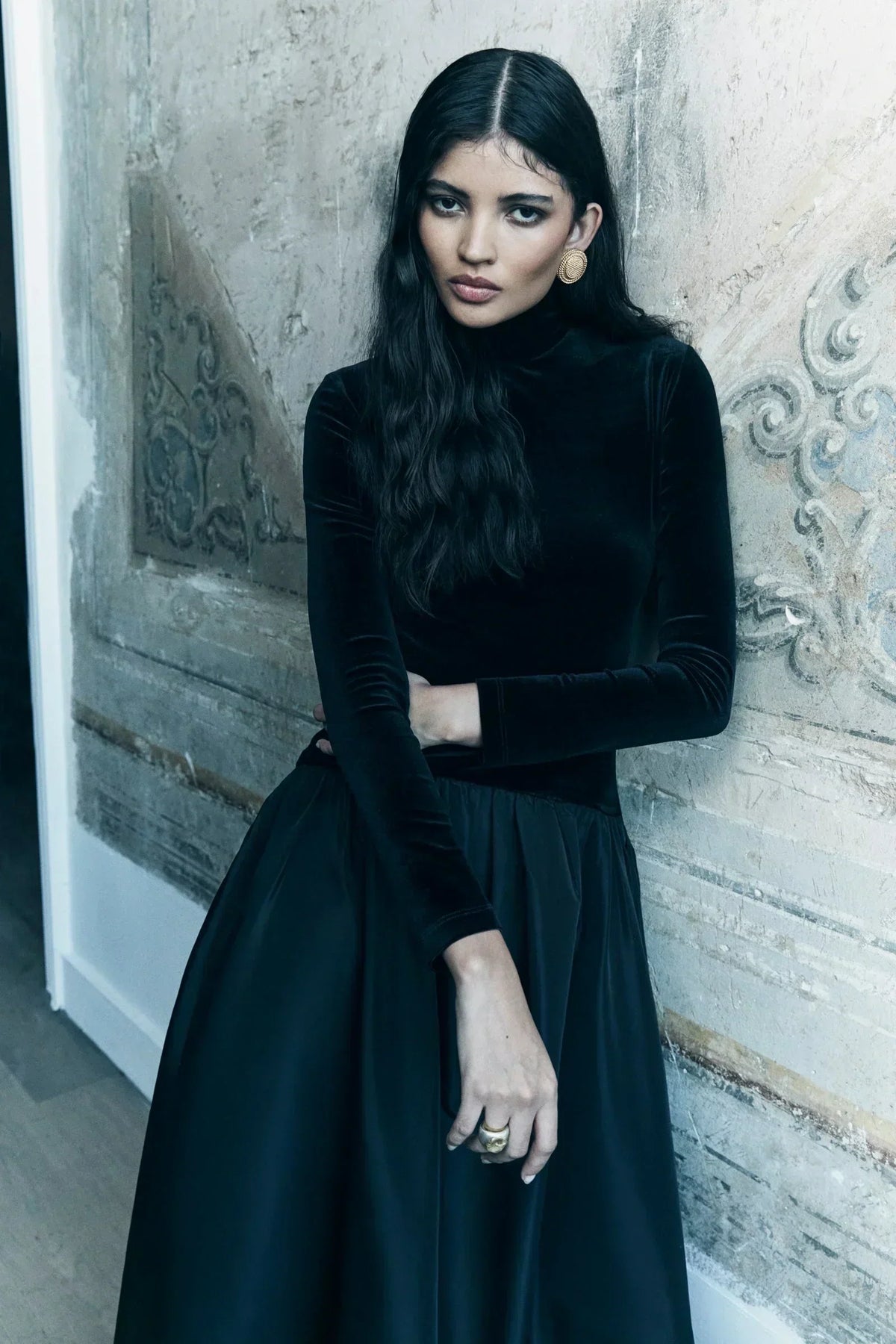 Velvet Mock Neck Long Sleeve Drop Waist Balloon Skirt Maxi Dress - View 3