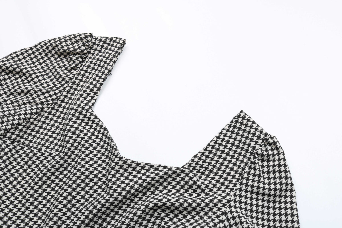 KittenAlarm - New V-Neck Lace Short-Sleeved Dress