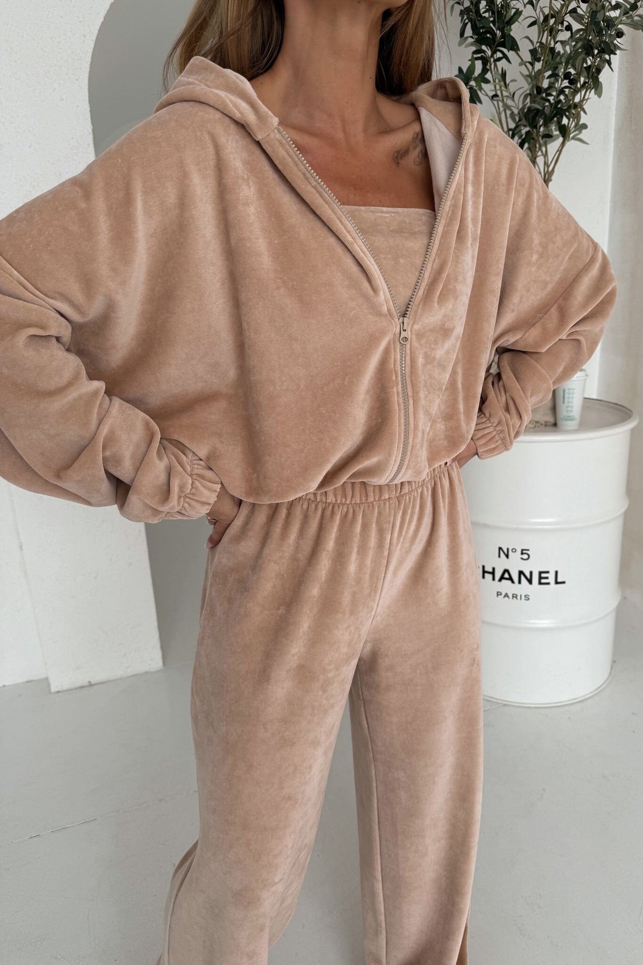 Chic Hooded Cardigan and Wide-Leg Pants for Effortless Style