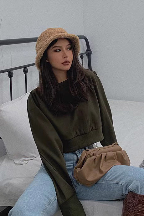 Solid Crew Neck Crop Sweater for Effortless Style