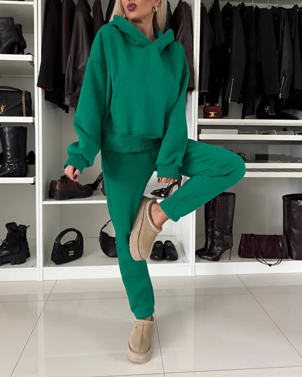 Cropped Hooded Sweatshirt and Pants Set for Cozy Style