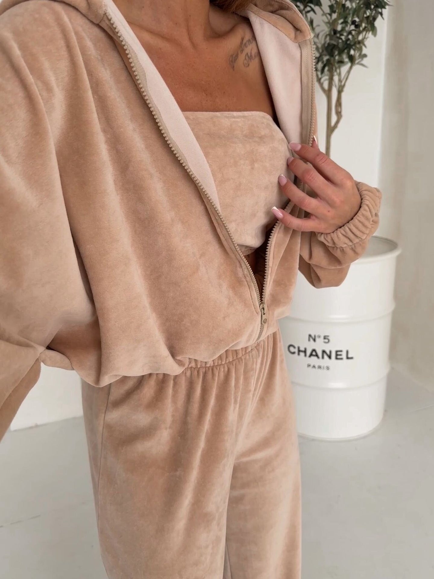 Chic Hooded Cardigan and Wide-Leg Pants for Effortless Style