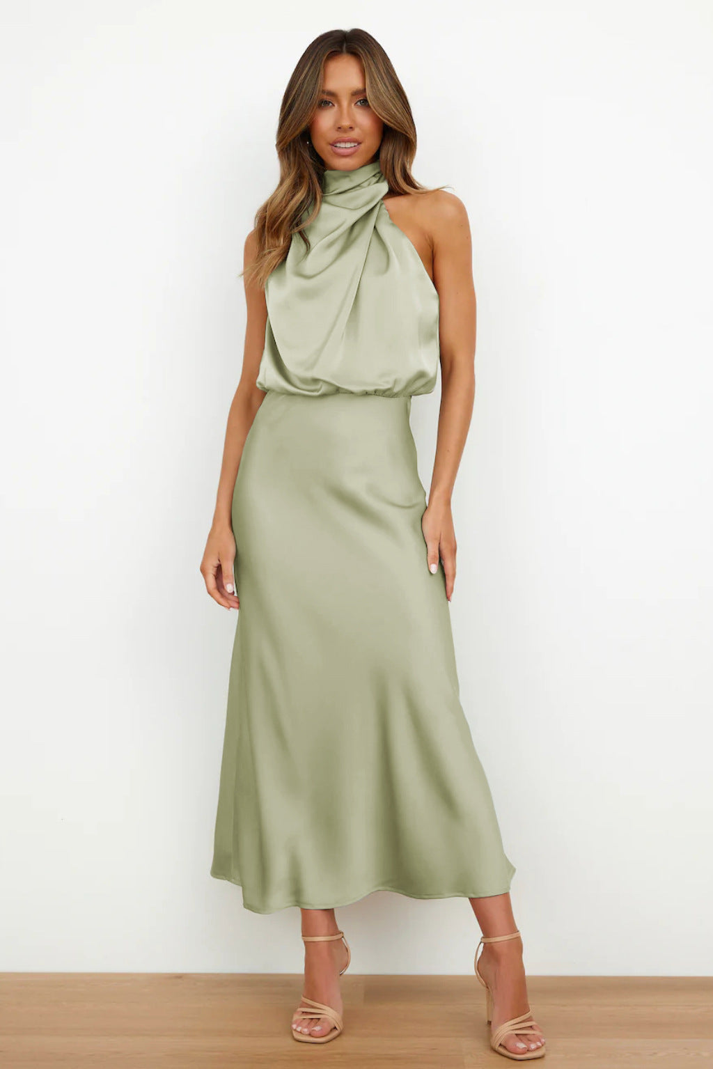 Halter Neck Blouson Bodice Sleeveless Bias Cut Midi Dress - View 10