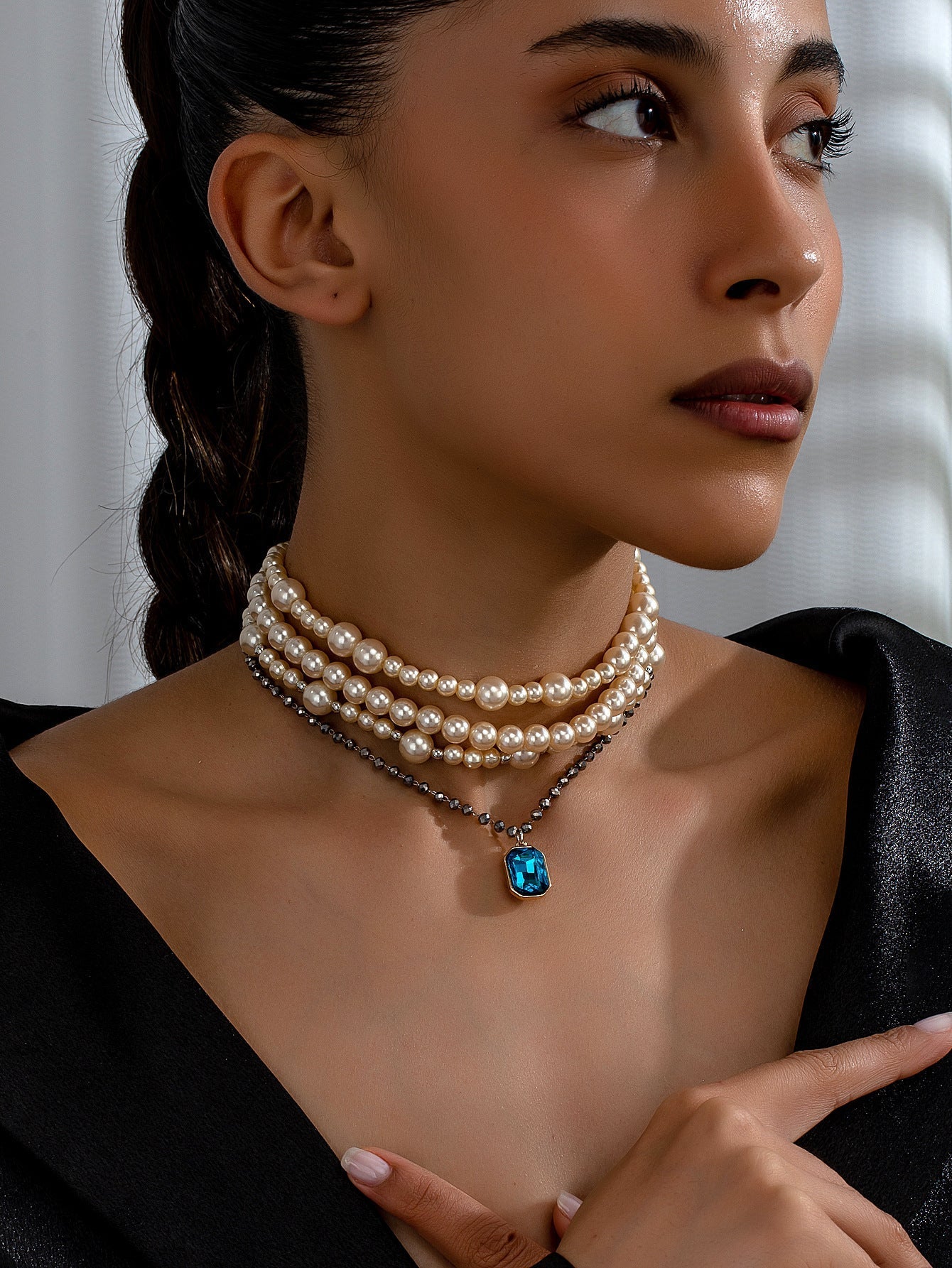 Heavy Layered Cross Imitation Pearl Elegant Necklace Gold Halloween