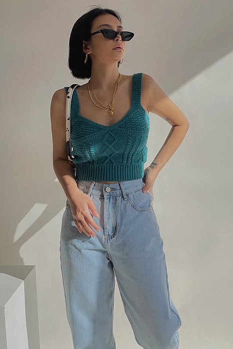 Orro Shop Stylish Crop Sweater Tank Top for Chic Comfort