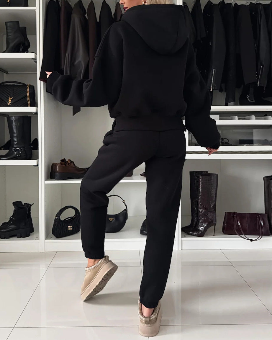 Cropped Hooded Sweatshirt and Pants Set for Cozy Style