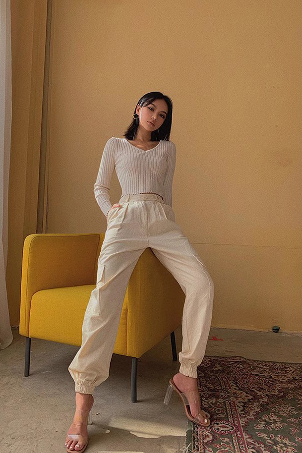 Rib-Knit V Neck Sweater for Effortless Style and Comfort