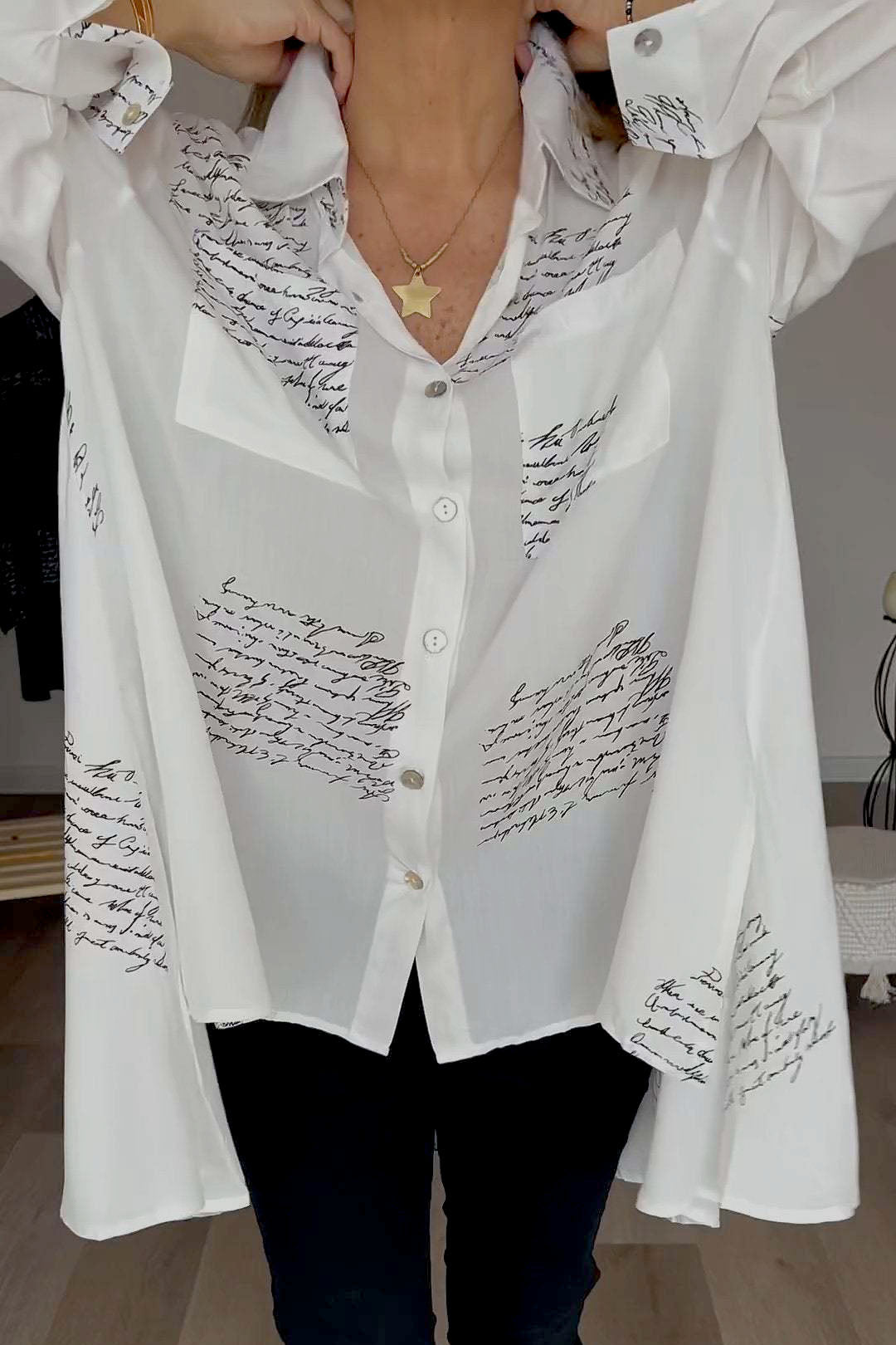 Unequal length letter print loose shirt