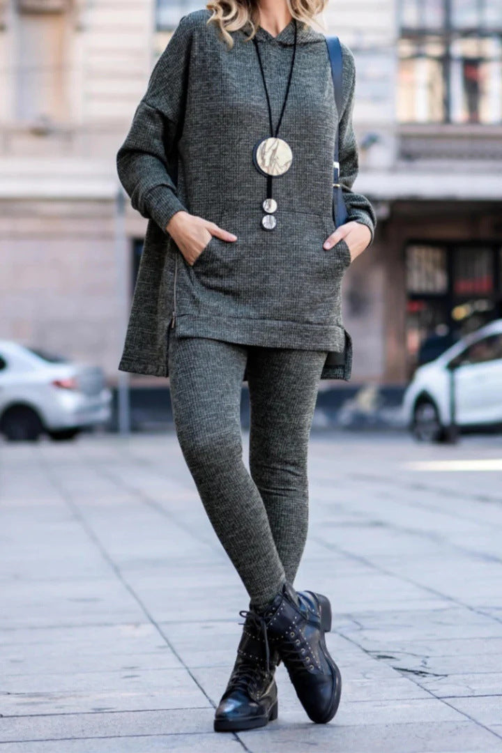 Solid color kangaroo pocket hooded sweatshirt and slim-fit sweatpants two-piece set