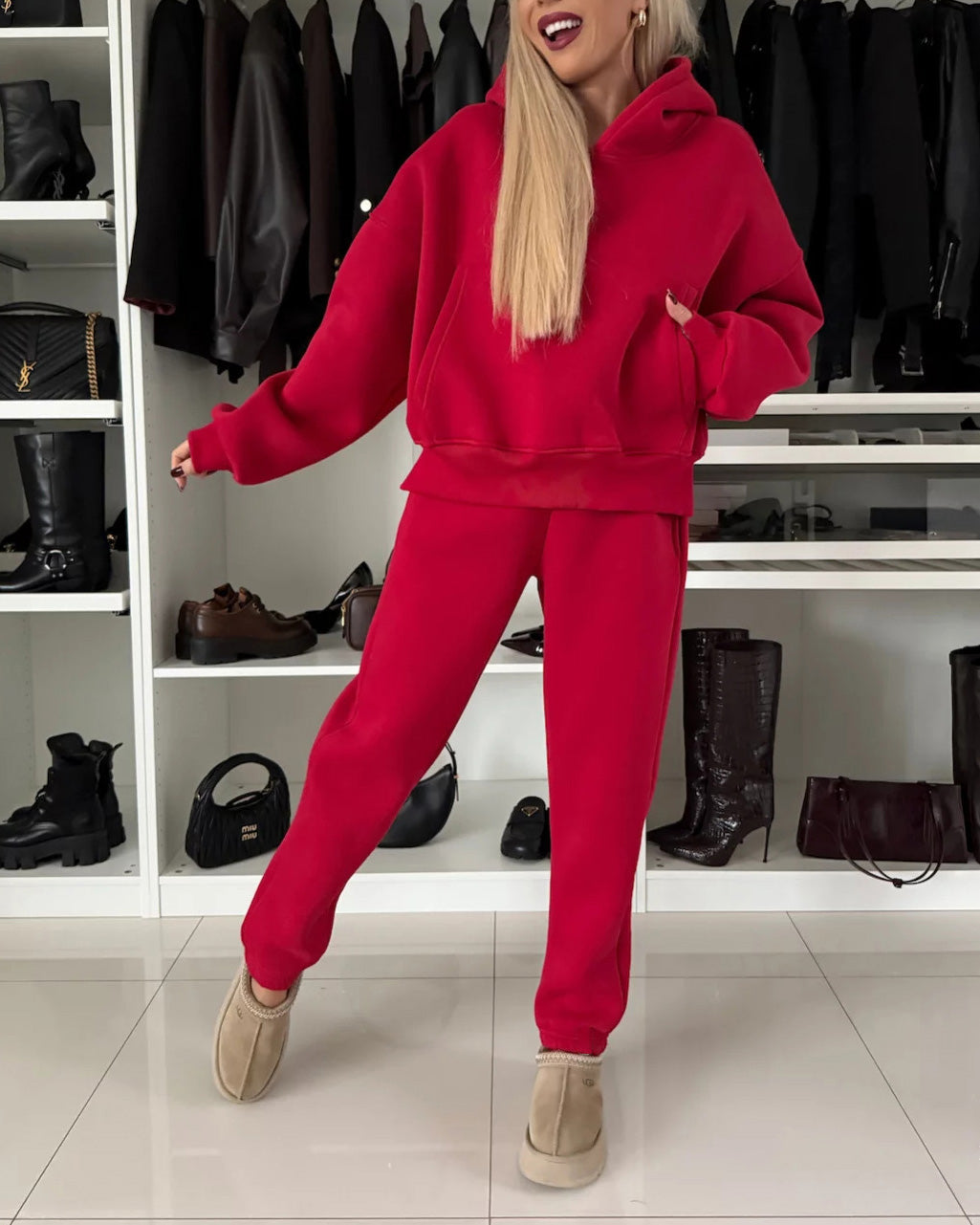 Cropped Hooded Sweatshirt and Pants Set for Cozy Style