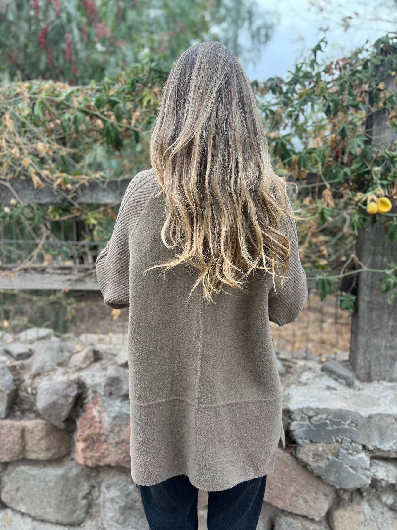 Cable Knit Mid-Length Cardigan with Elegant Suit Collar