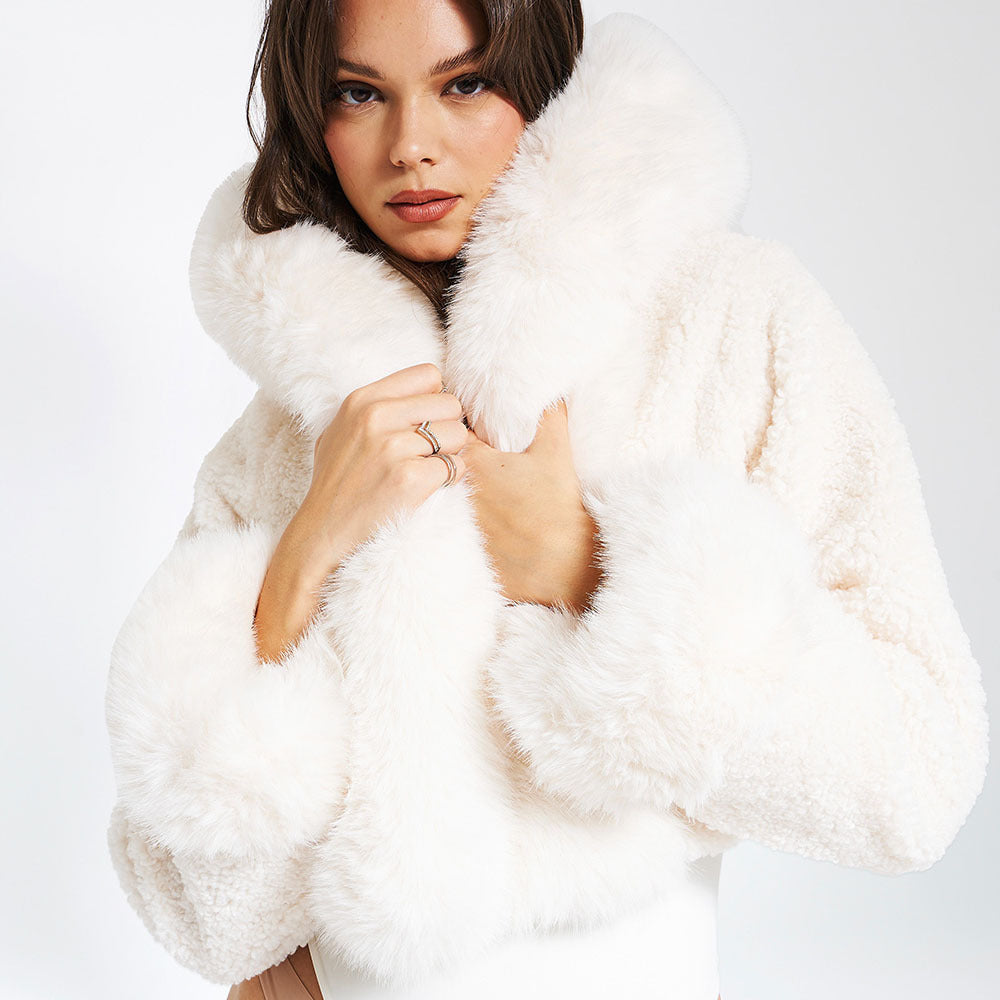 Solid Thickened Fur Collar Cropped Coat 4