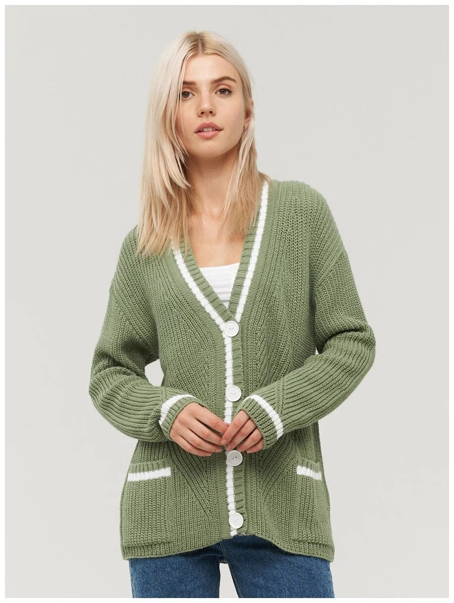 Sophisticated Colorblock Knit Cardigan for Stylish Layering