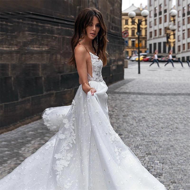 V-Neck Mermaid Sheer Tulle Wedding Dress