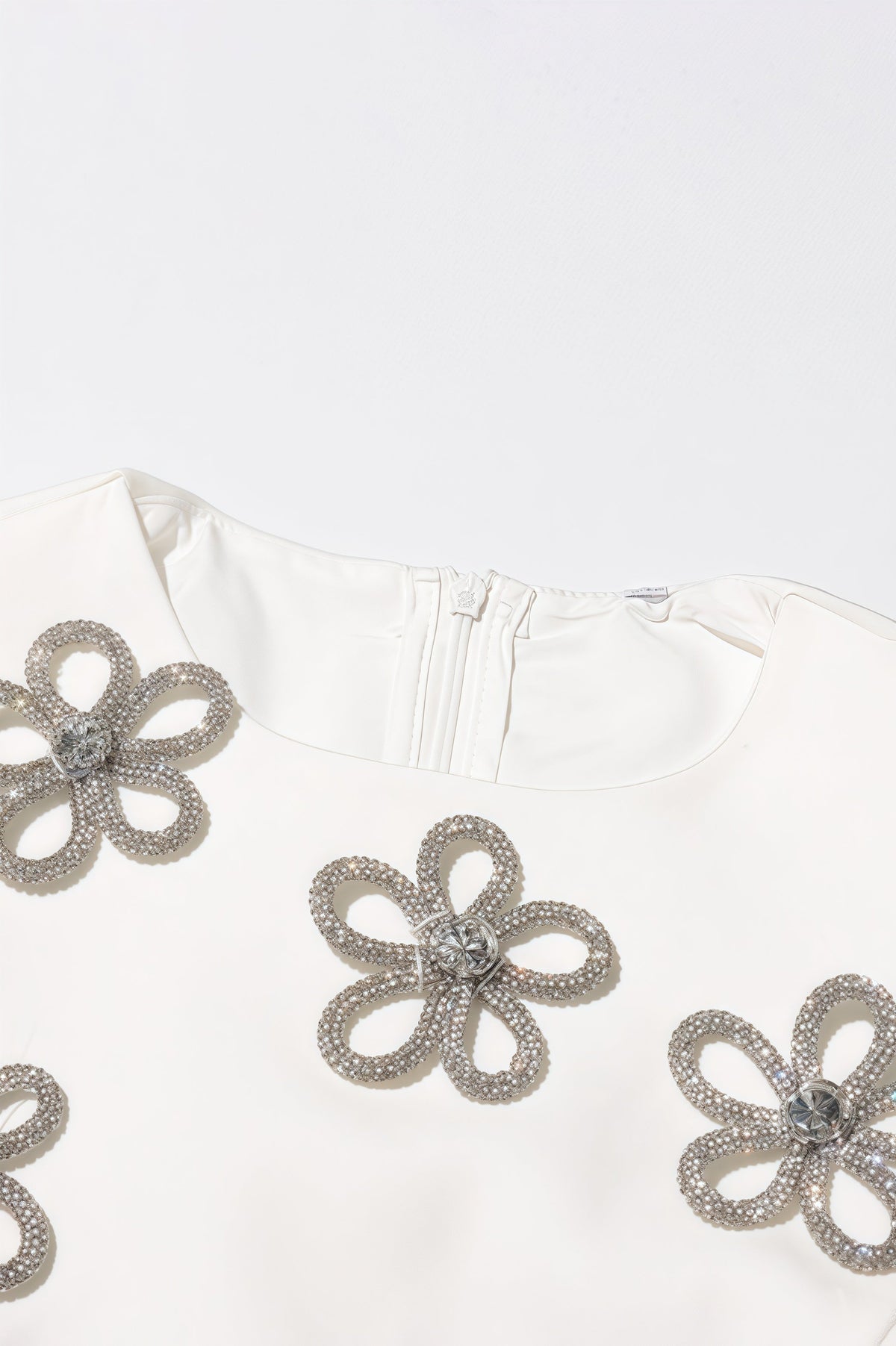 Metallic Floral Appliqué Crew Neck Sleeveless Fitted Mini Dress - View 4