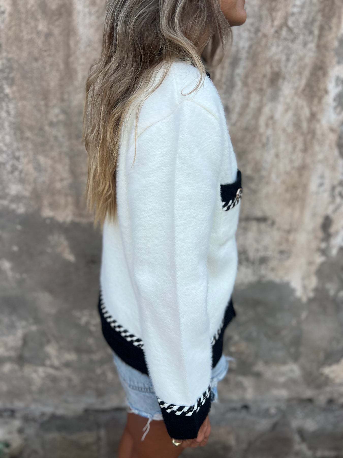 ShoptheCIC Black and White Contrast Long-Sleeved Jacket