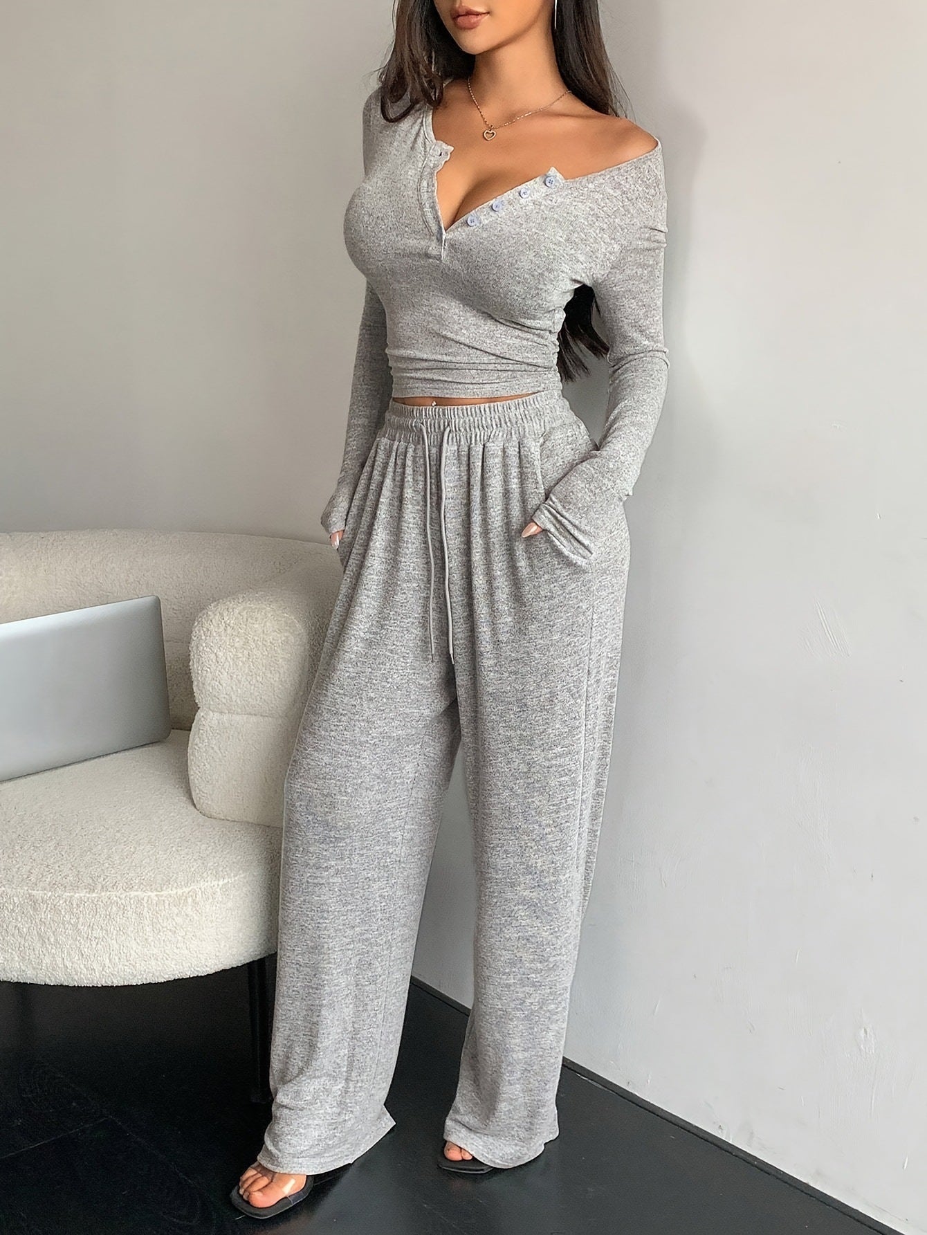 V-neck button Long-sleeved T-shirt and Wide-leg Pants Suit