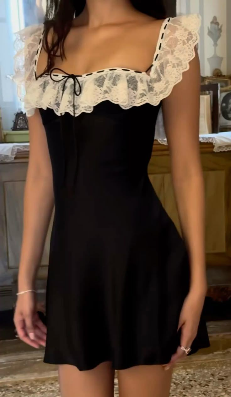 Cute Sleeveless Black Satin Lace Sheath Short 20th Birthday Outfits Formal Homecoming Dress D723