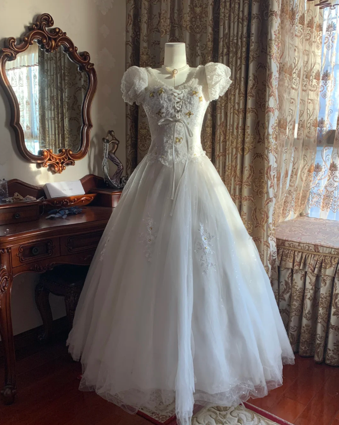Classy White Ball Gown Tulle Lace Beaded Long Wedding Dress Formal Bridal Dress D1719