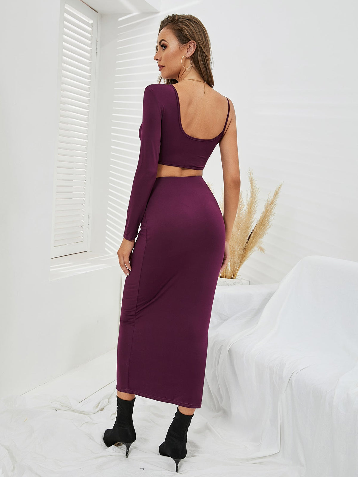 One Shoulder Cutout Crop Top & Bodycon Skirt Set