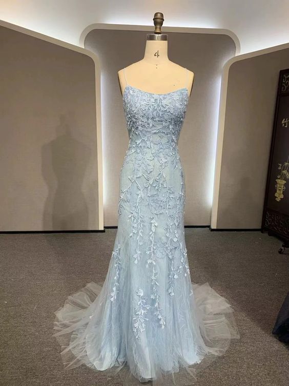 Elegant Lace Backless Tulle Formal Prom Dress