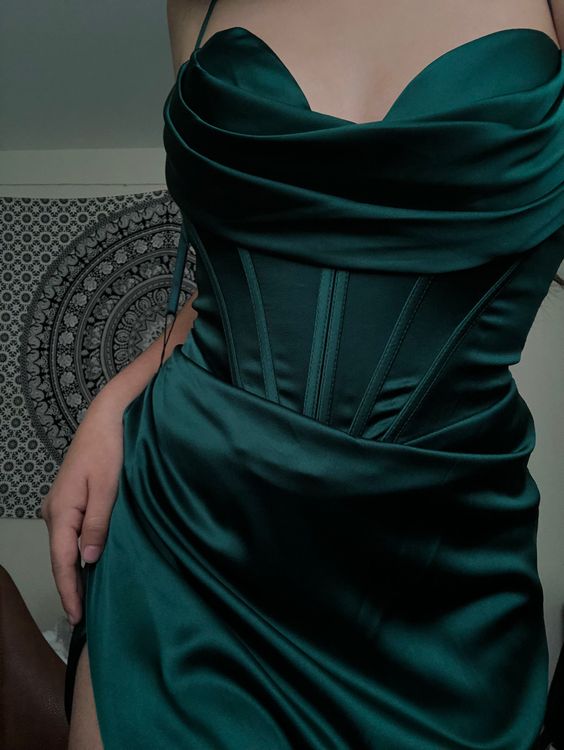 Sexy Mermaid Straps Dark Green Prom Dress Spaghetti Straps Evening Gown