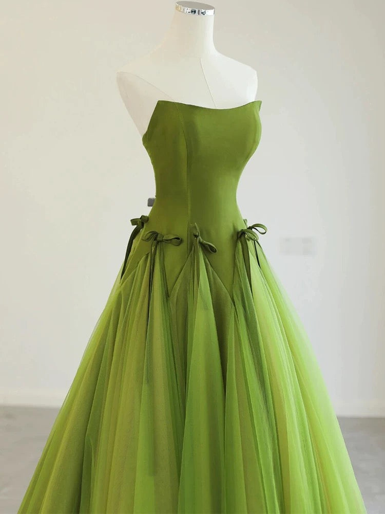 Pretty Ball Gown Strapless Bud Green Tulle Prom Dresses Evening Dress