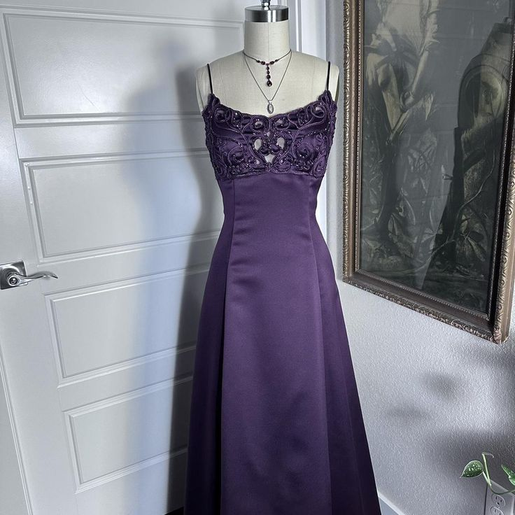 Elegant Purple Spaghetti Straps Satin Long Wedding Guest Dress Formal Birthday Party Gown D1692